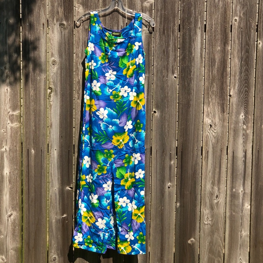 Uluwatu Vintage Hawaiian Maxi Dress.